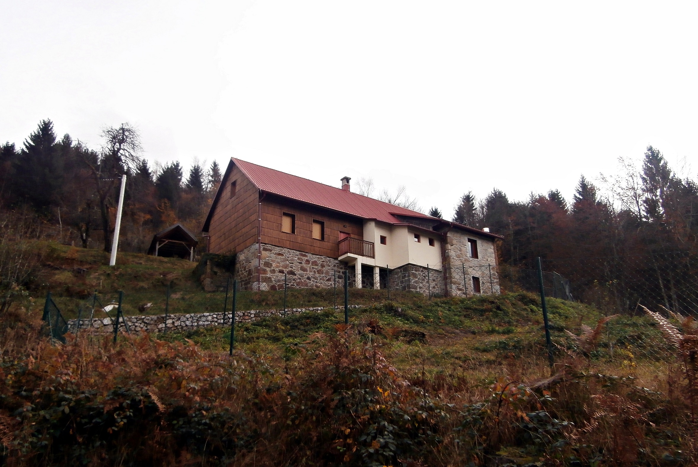 Vas Razloge, Goranski dom znanja